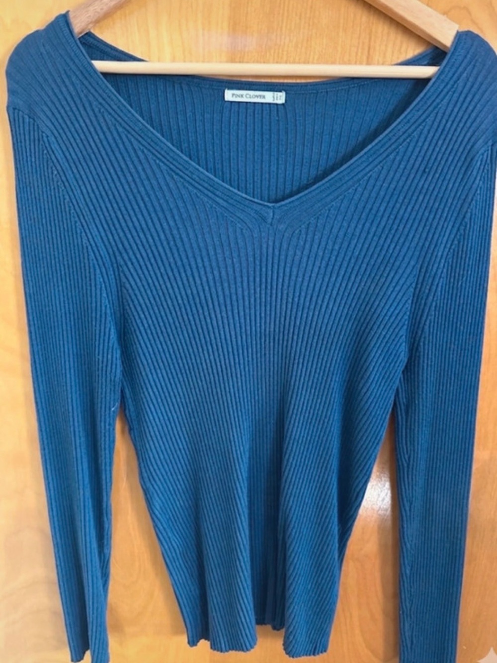 Pink Clover Teal Ribbed V-Neck Long Sleeve Top